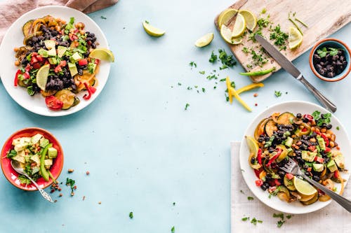 Ensaladas De Frutas En Plato