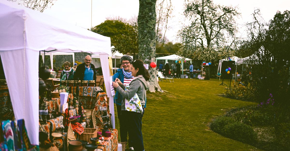Navigating Your First Art Fair: Essential Tips for Success