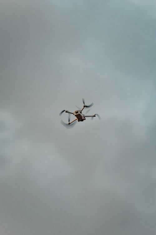 Gratis arkivbilde med drone, enhet, fly