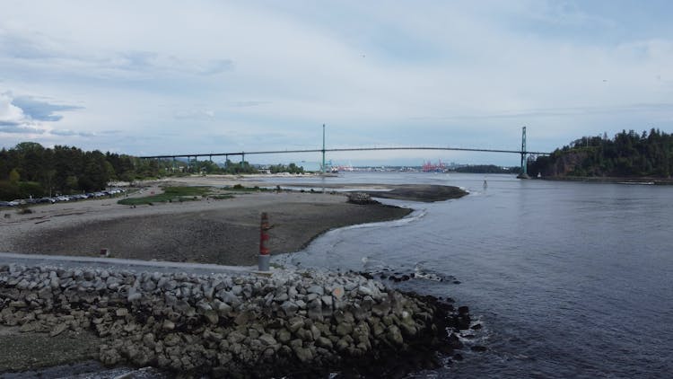 Lions Gate Bridge, Vancouver, Canada 