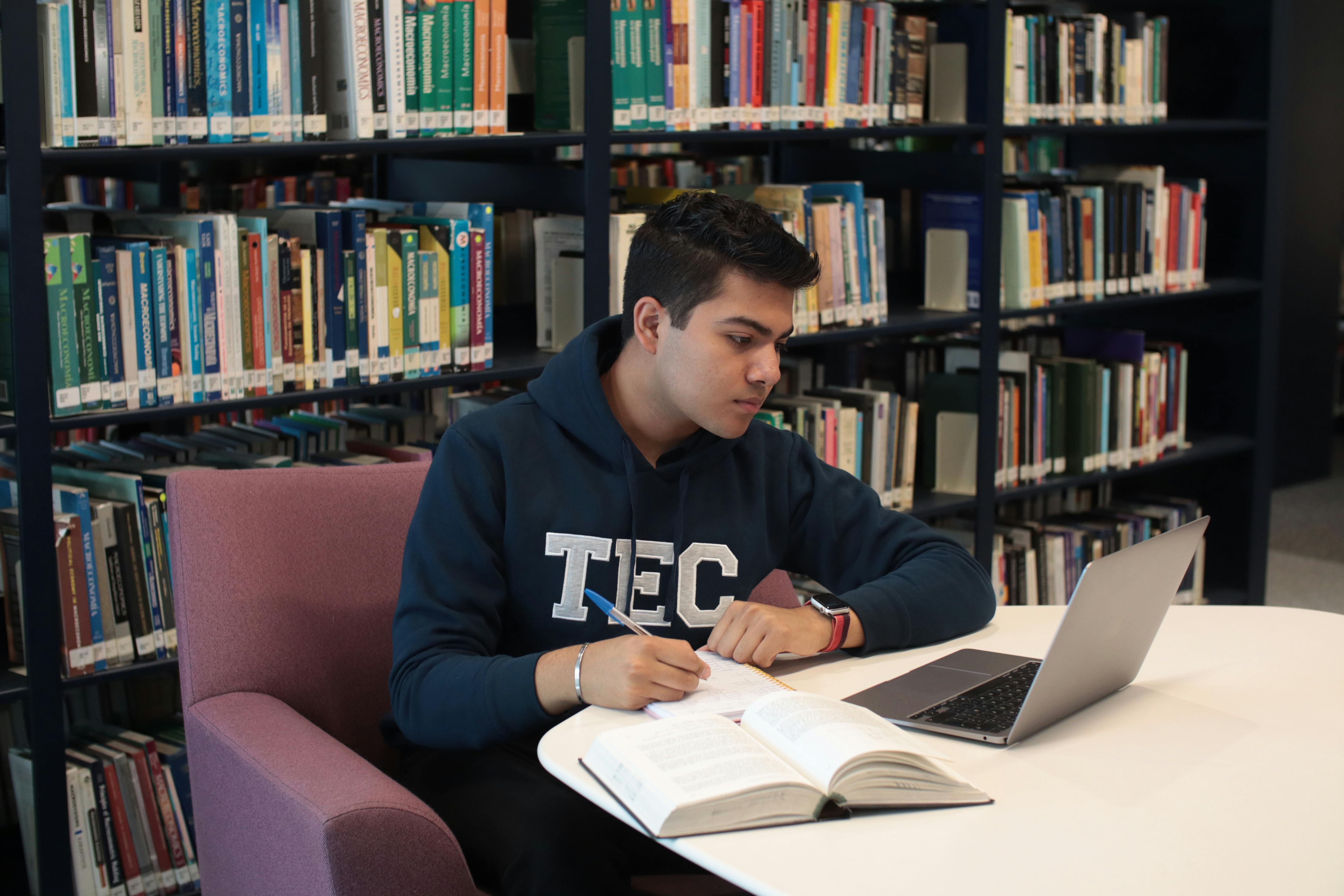 How to Make College Admissions Fairer: Research Brief — Photo by Ludovic Delot on Pexels