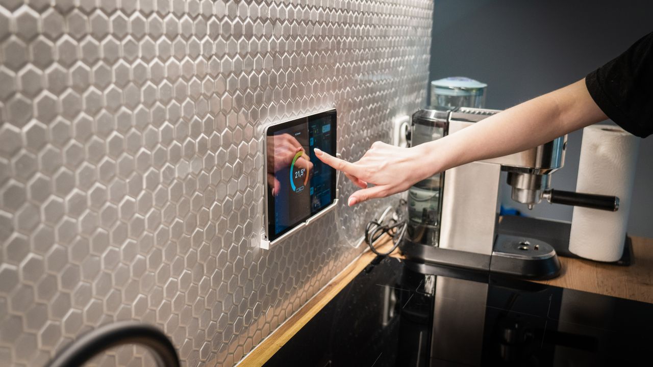 HMI Panels for Smart Home and Hotel Room Automation