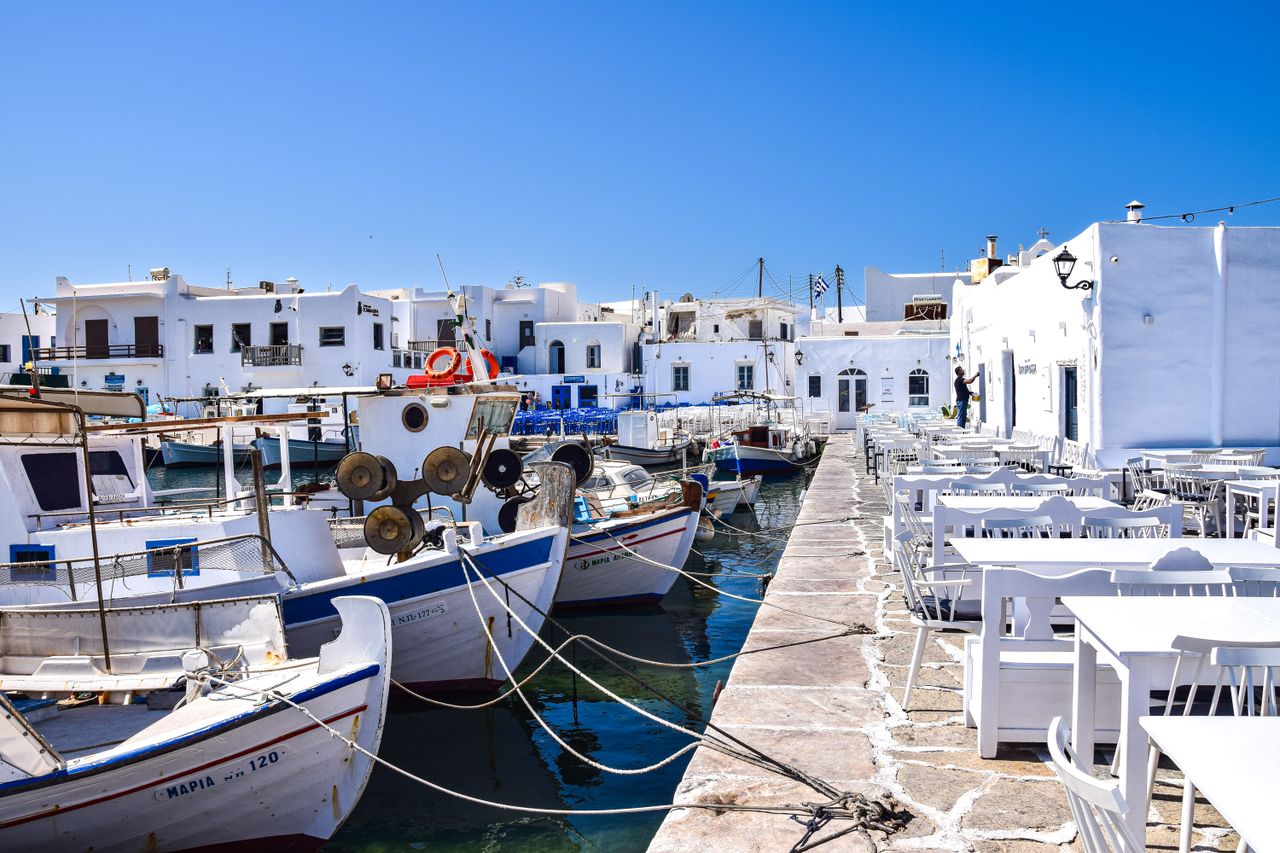 Paros