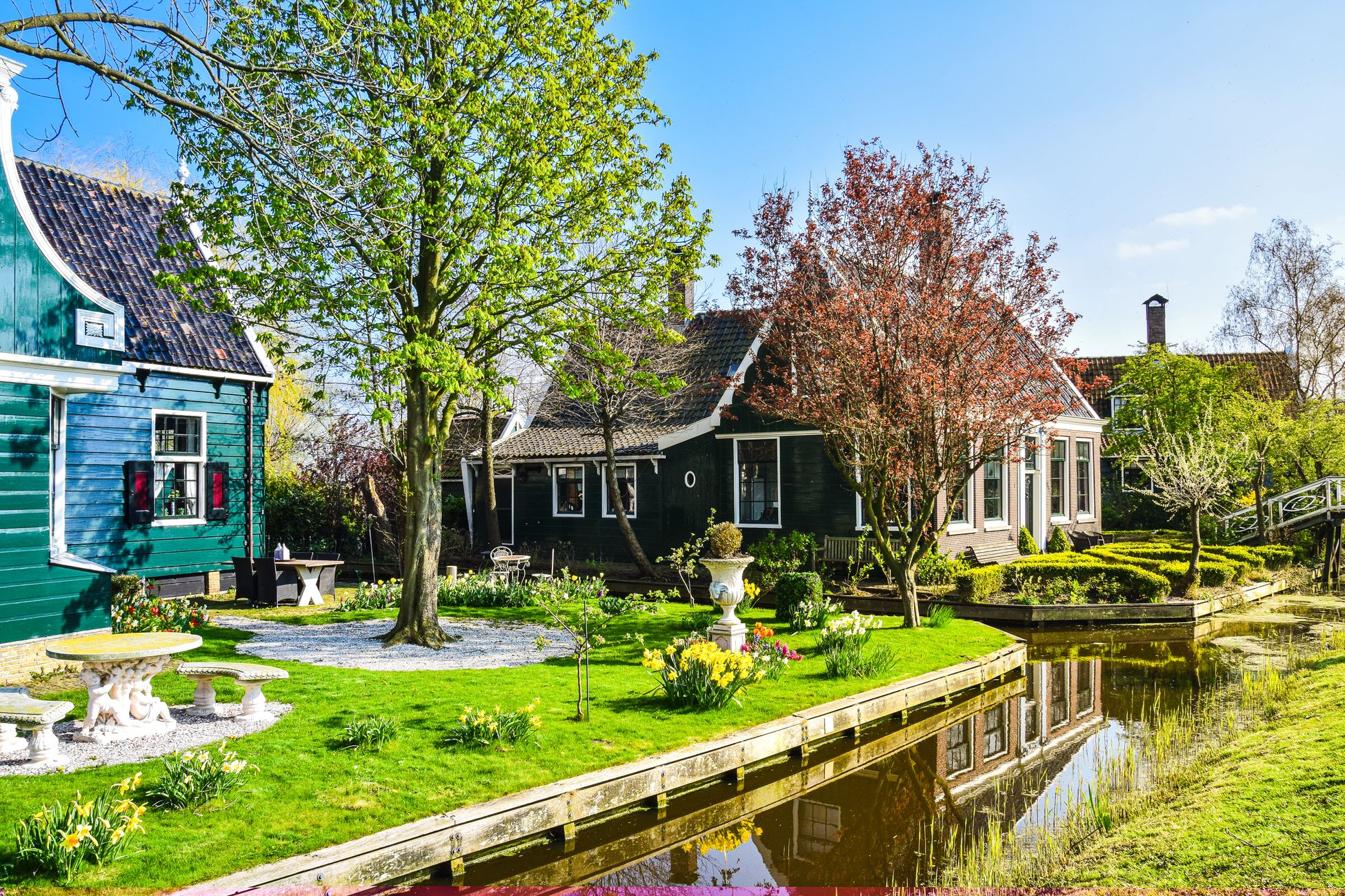 Bewoners en politici spreken met Kamercommissie over schade in Ekehaar