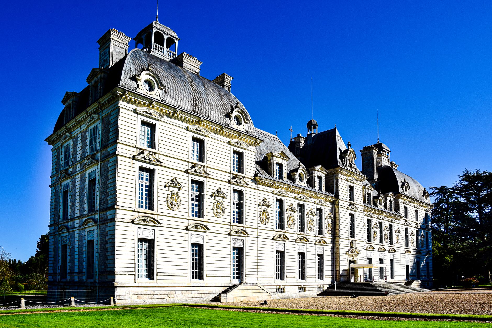 Illustration: Centre de rugby : le cuisinier condamné exigeait des photos nues contre un stage