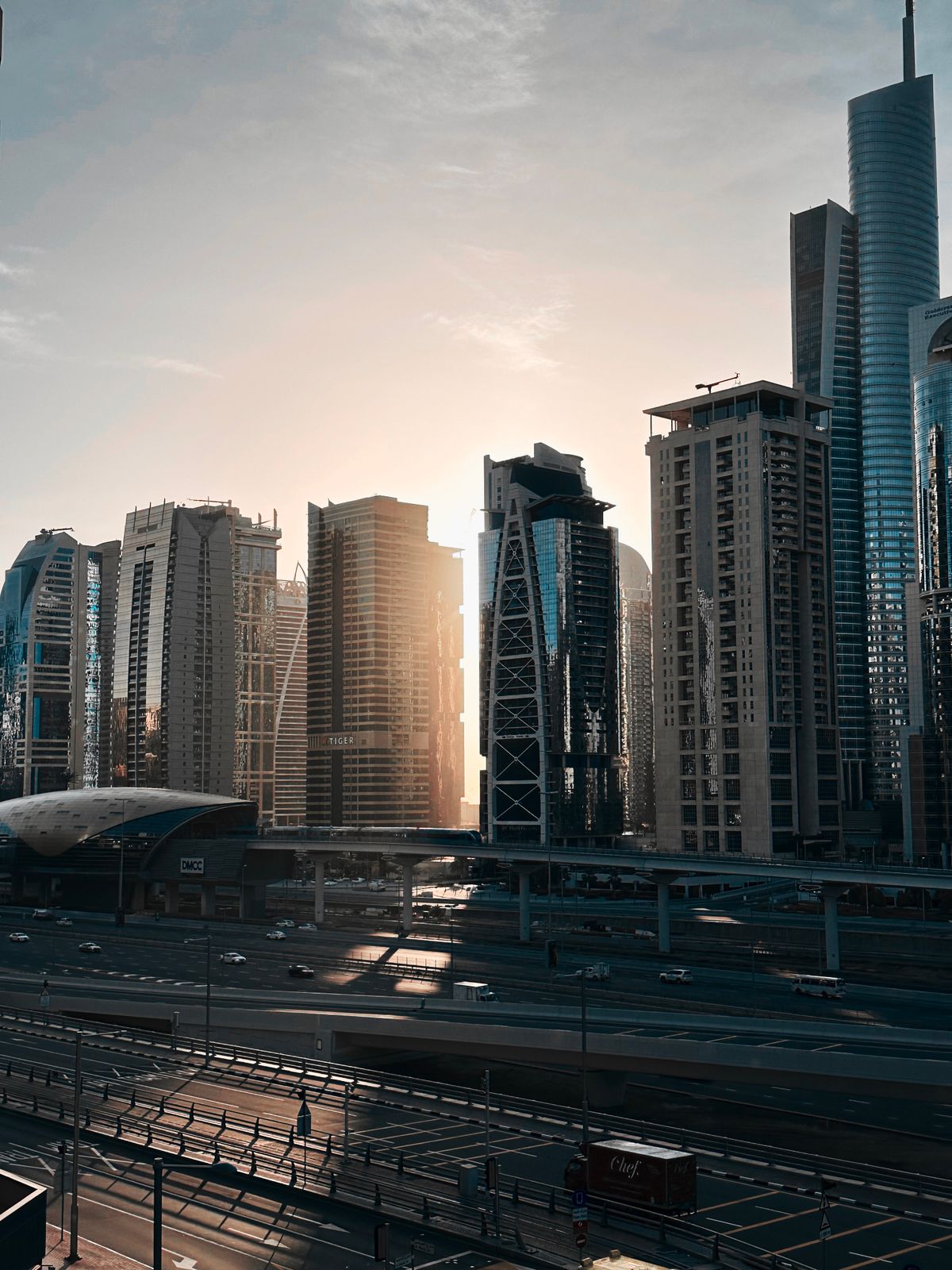 Dubai skyline at sunset, the market The Meta Future runs SEO campaigns in