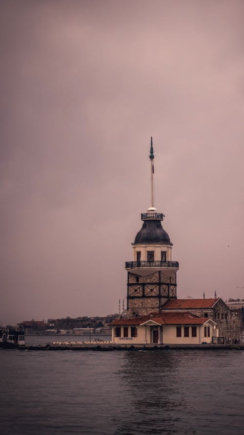 The Maidens Tower at Sunset, Bosphorus Strait, Istanbul, Turkey 