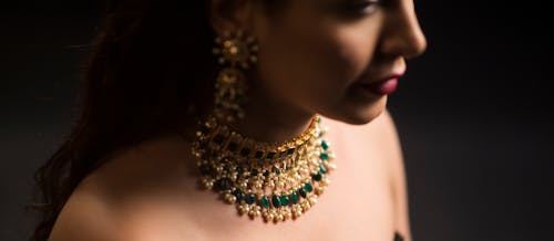 Kostnadsfri bild av diamant halsband, grön, guld