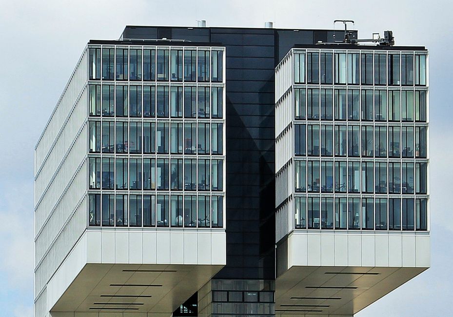 Block CFO sells $1.03 million in shares under prearranged plan