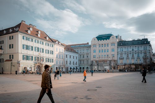 Foto d'estoc gratuïta de barri antic, bratislava, cidades antigas