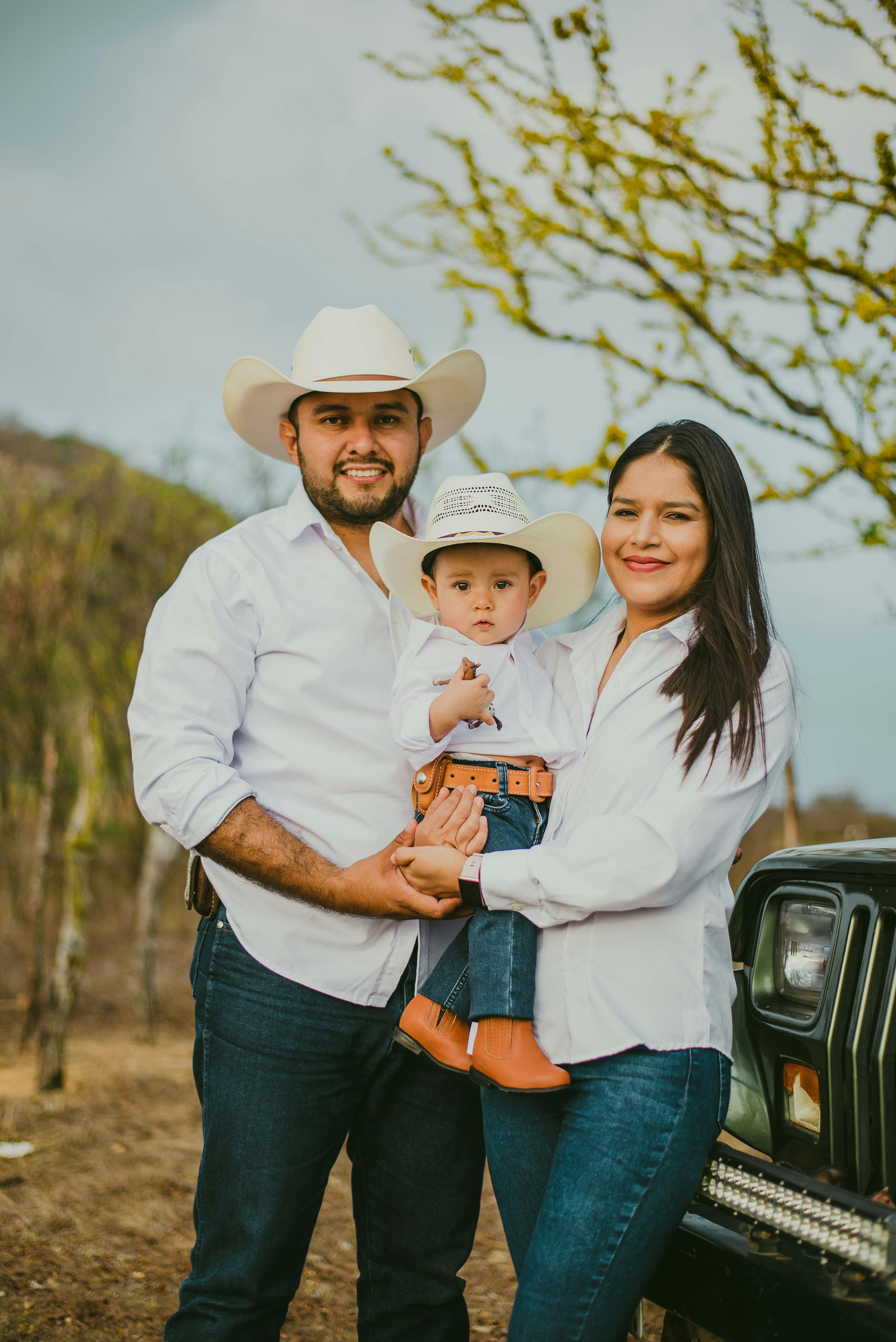 Mother and Father with Son · Free Stock Photo