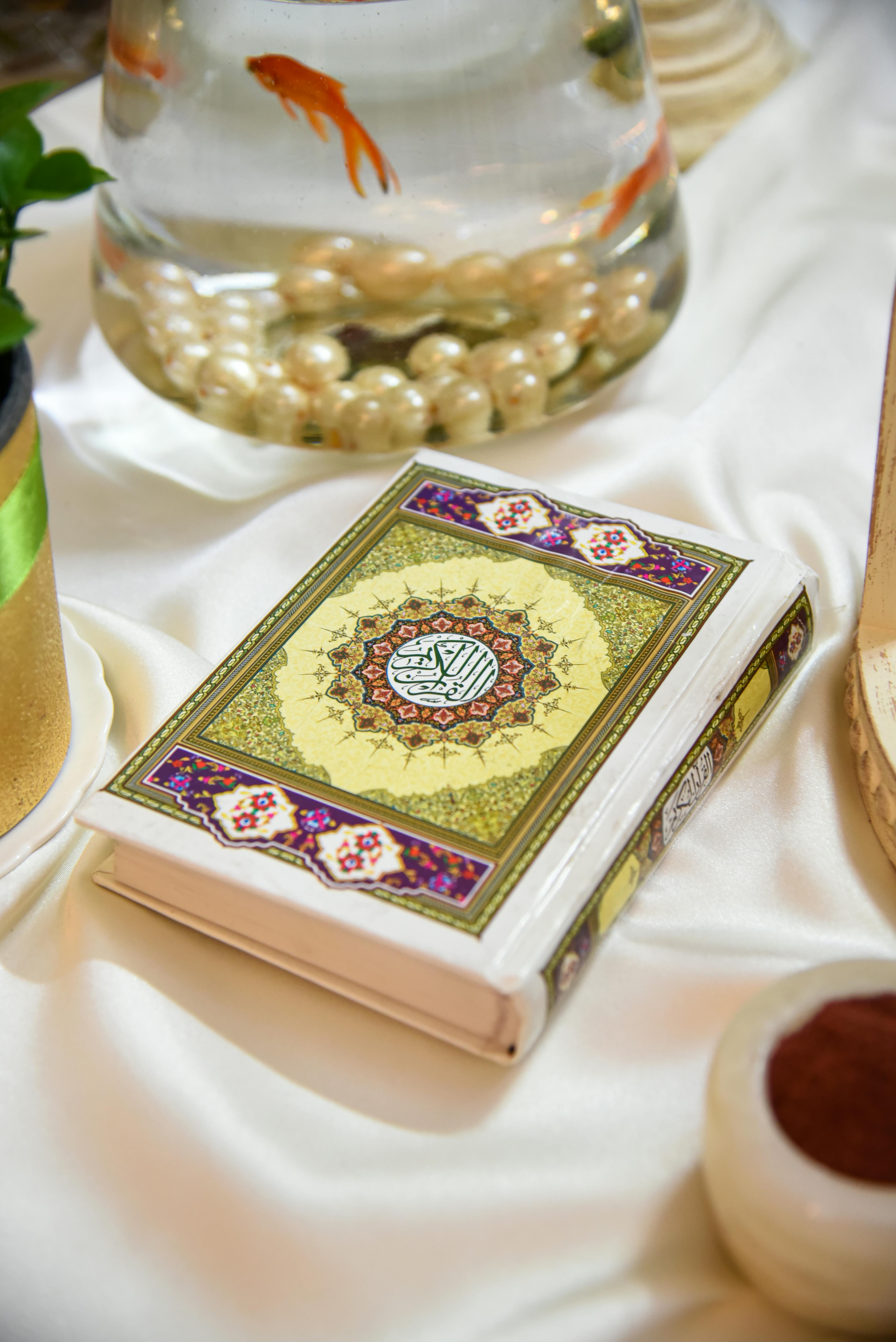 Quran in Nowruz · Free Stock Photo