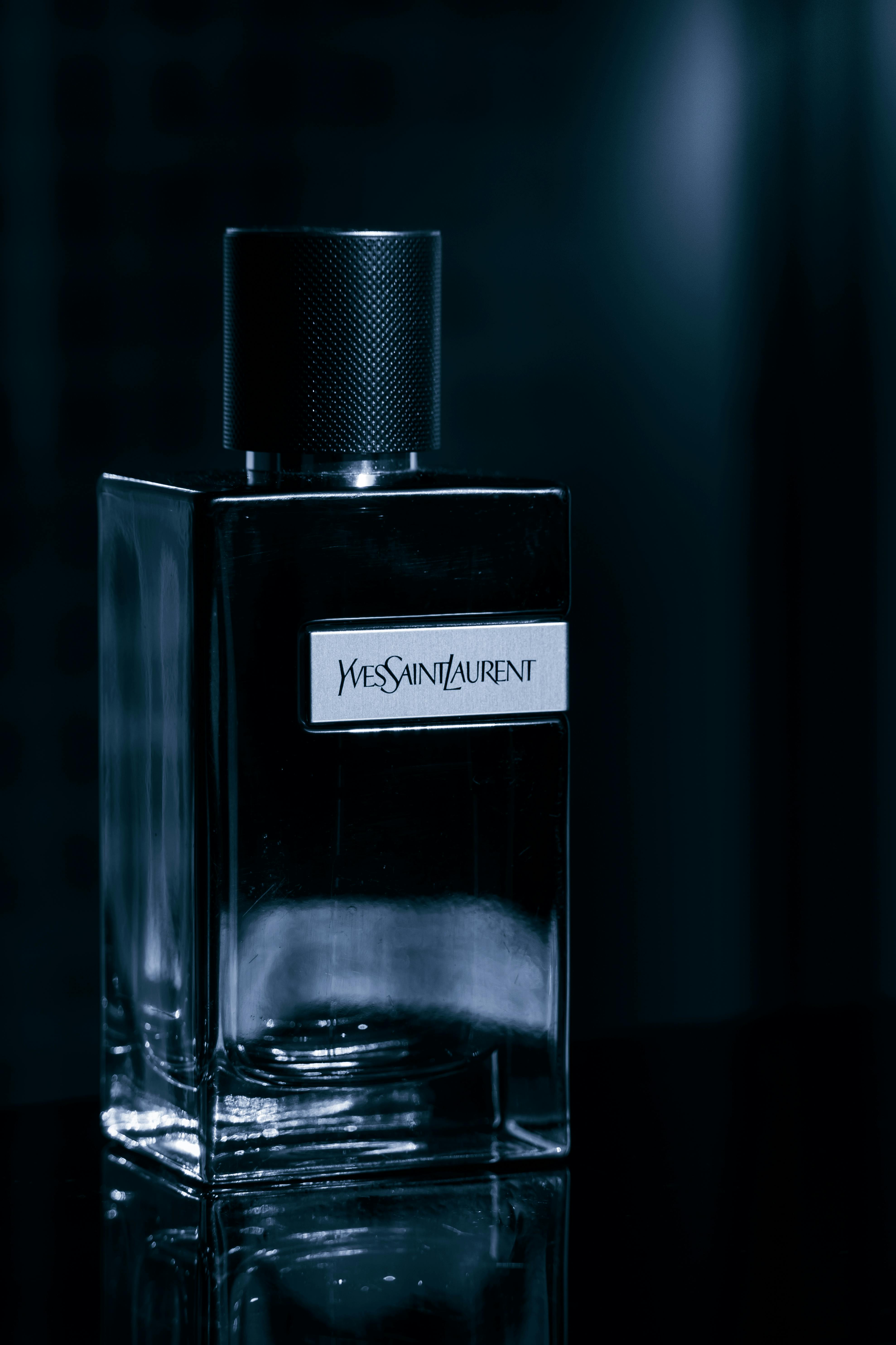 Close up of Perfume Vial · Free Stock Photo