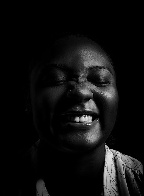 Ilmainen kuvapankkikuva tunnisteilla afrikkalainen nainen, hymy, kasvot
