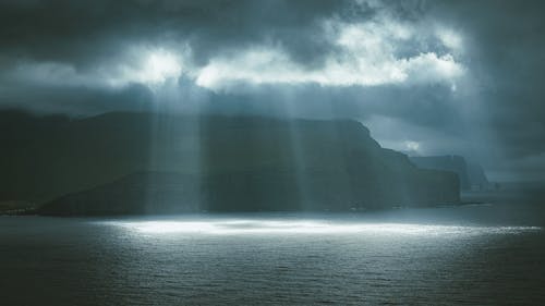 Photos gratuites de ciel spectaculaire, côte, falaises