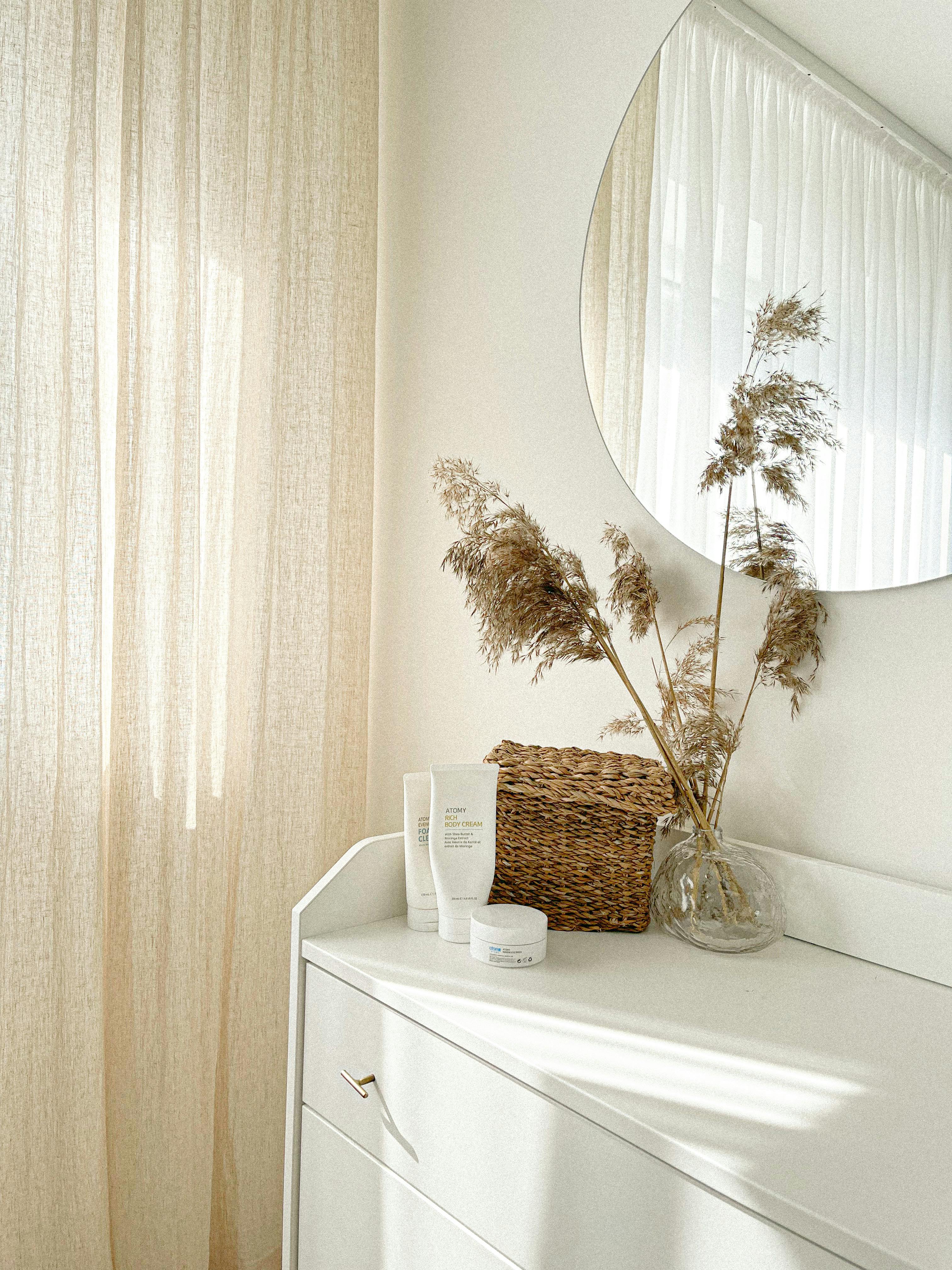 Mirror over Dresser · Free Stock Photo