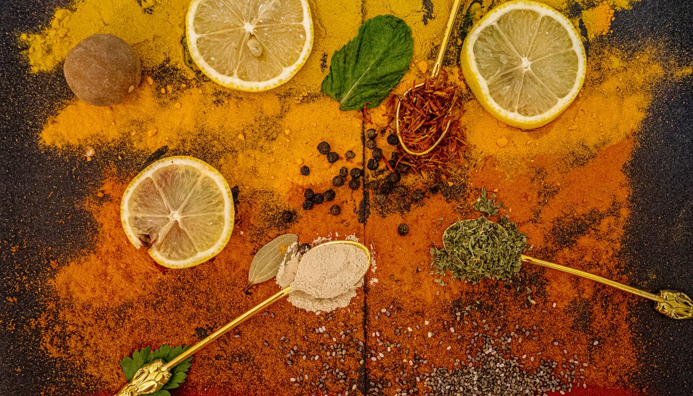 healthy dressing recipes — Lemon and mustard. Photo: Pexels