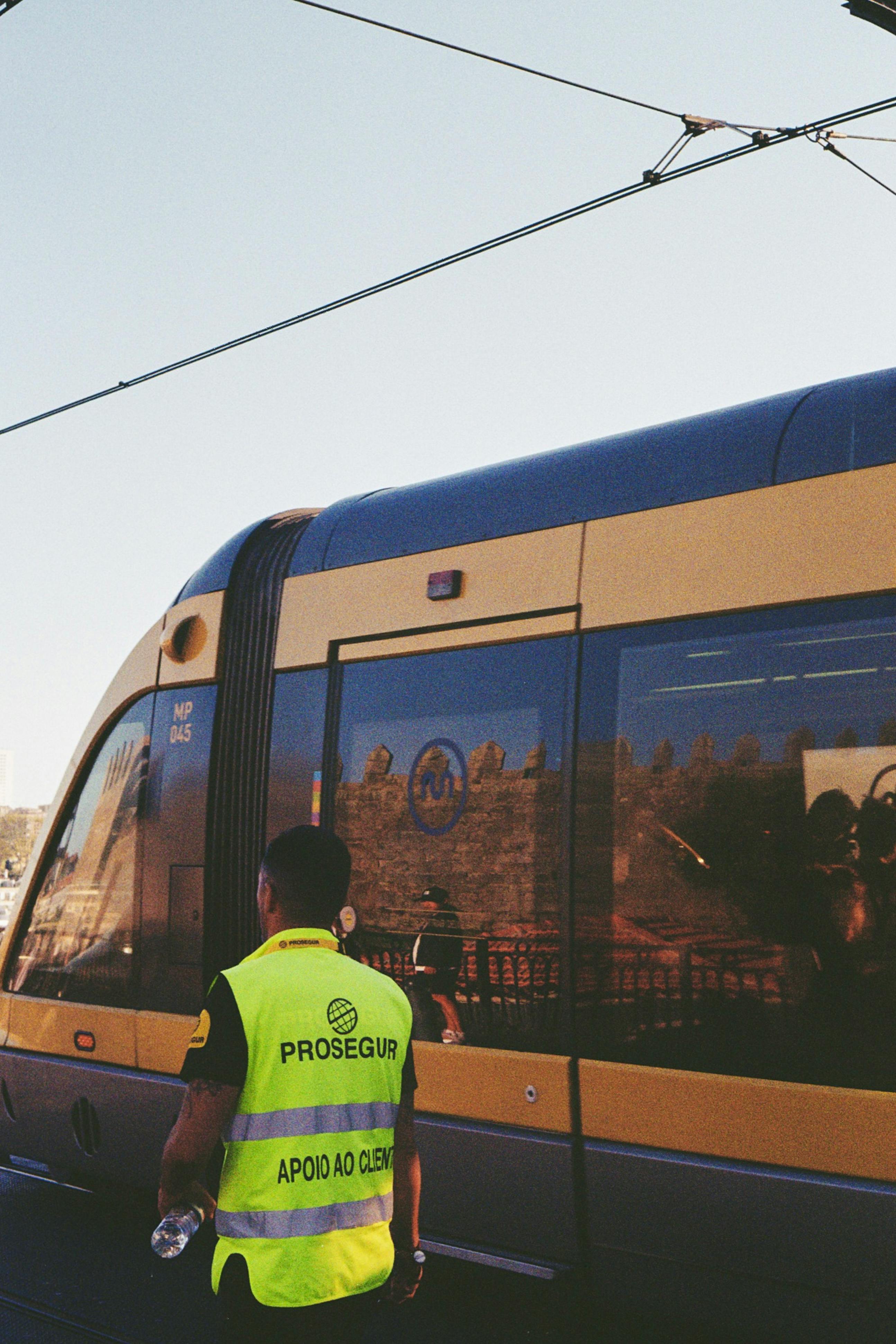 Pros and Cons of Bundling services