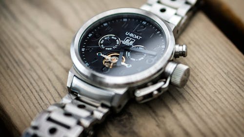 銀鍊式手鍊黑色u形計時腕錶