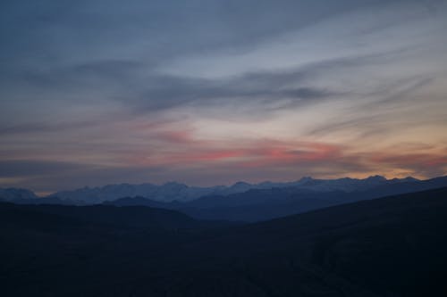 Photos gratuites de collines, couvert, crépuscule