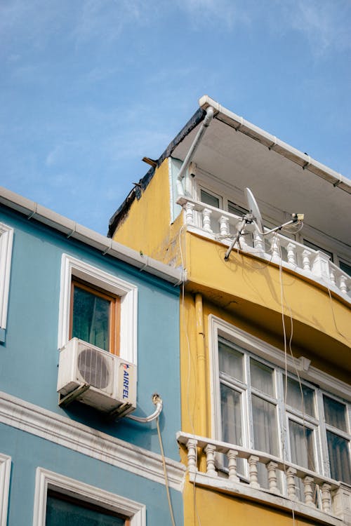 Fotos de stock gratuitas de casas, cielo azul, ciudad