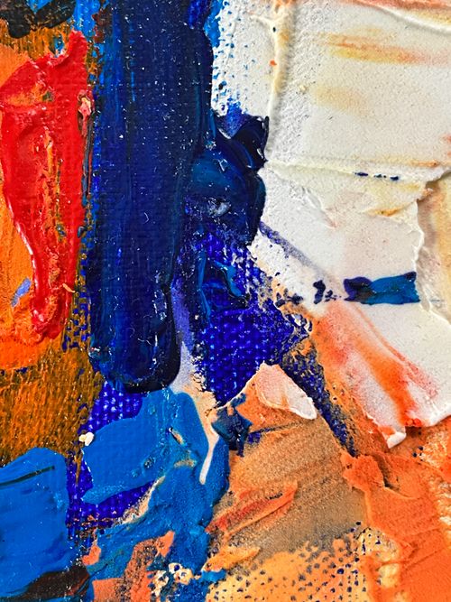 Free Dynamic close-up of colorful abstract oil painting texture with bold strokes and vibrant colors. Stock Photo
