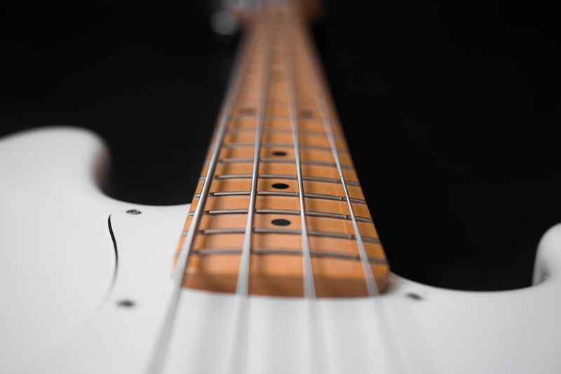 Bass guitar