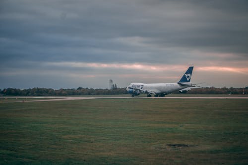 Free stock photo of aeroplane, aircraft, airline