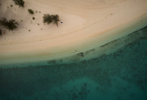 Foto d'estoc gratuïta de Costa, foto des d'un dron, mar