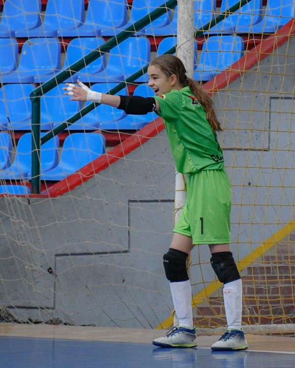 Vartininkė salės futbolo rungtynėse