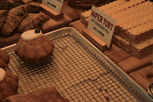 Wafer Tort with Condensed milk