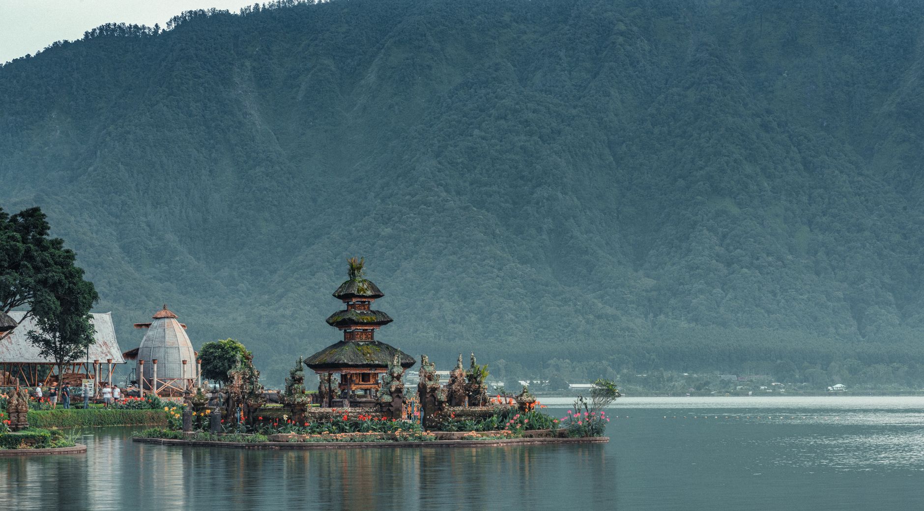 Popular sights in Ambon Landmarks in Ambon
