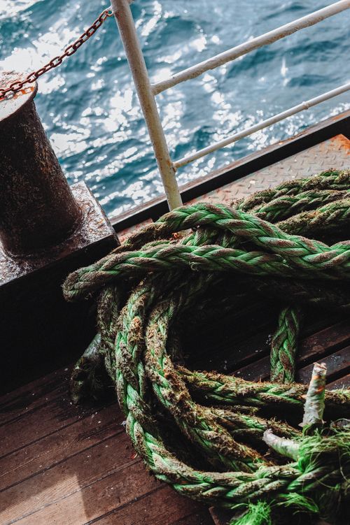 Nautical Rope Column Rope Tied on the Column · Free Stock Photo