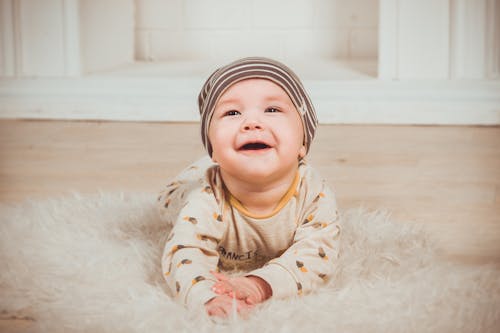 Ingyenes stockfotó álló kép, aranyos, aranyos baba témában