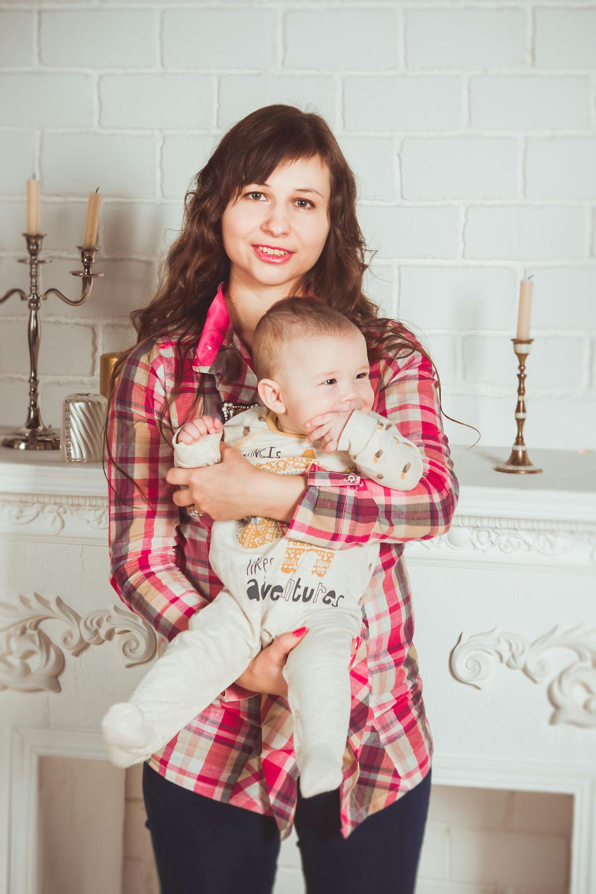 Gia đình vui chơi trong khuôn viên nội khu