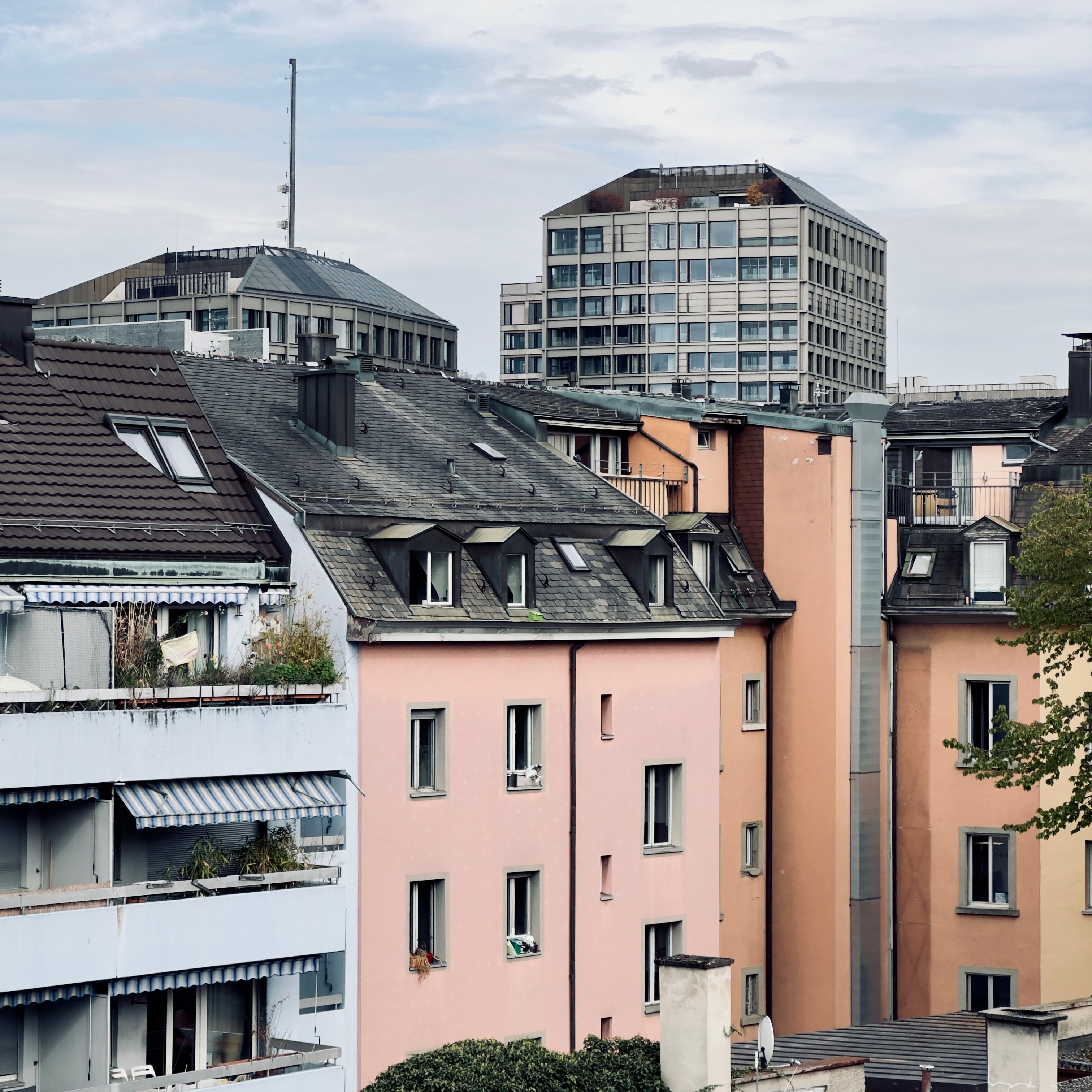 Kostenloses Stock Foto zu alte gebäude, apartmentgebäude, apartments