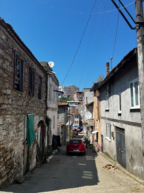 A Narrow Alley between Traditional Houses