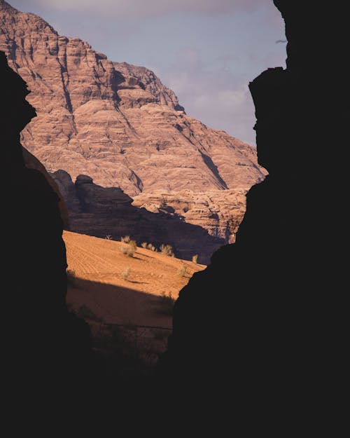 Бесплатное стоковое фото с вертикальный выстрел, геология, каньон