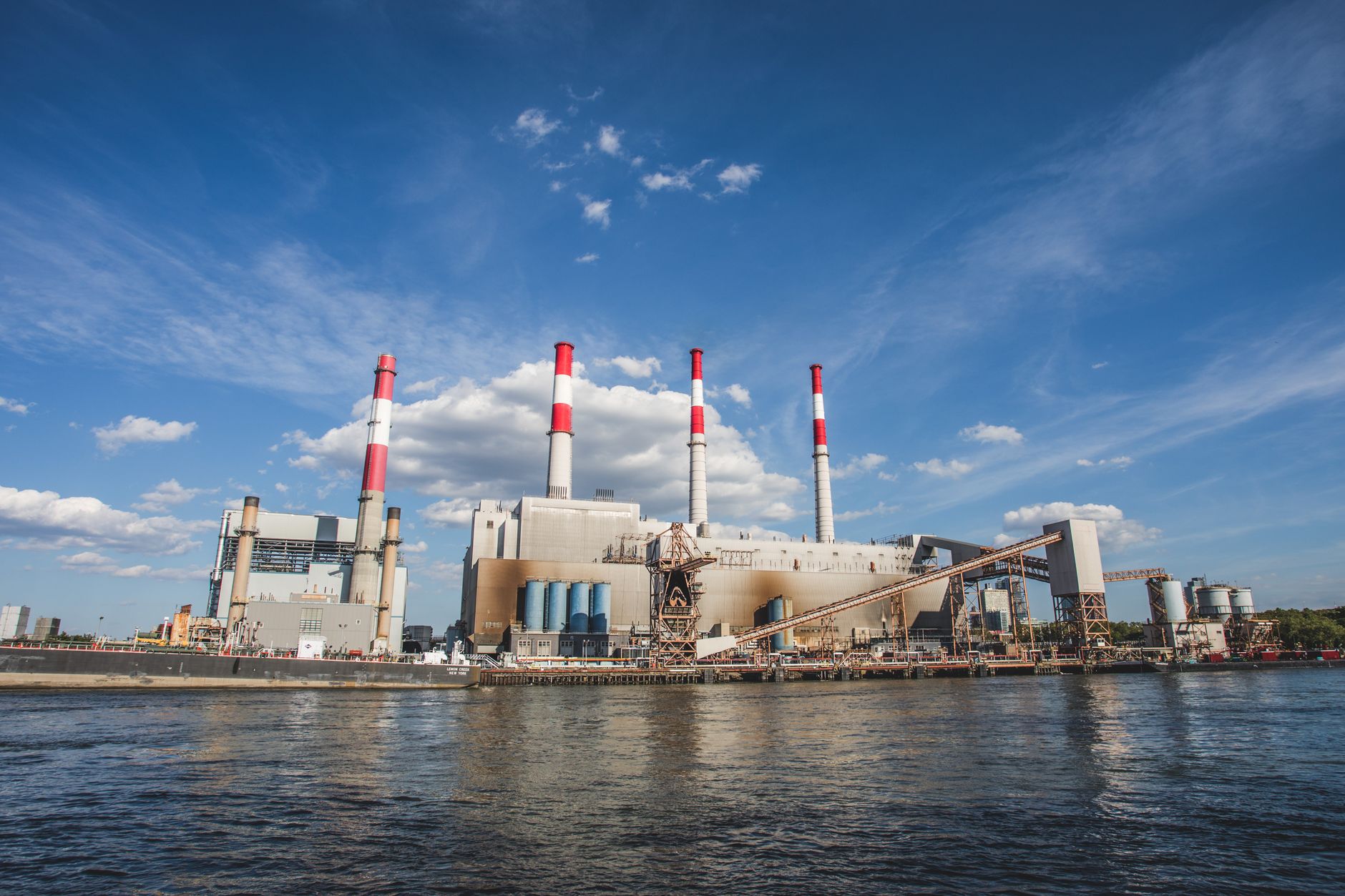 Industrial Sector Emerges as Next Profit Frontier Amid Supply Chain Shifts
