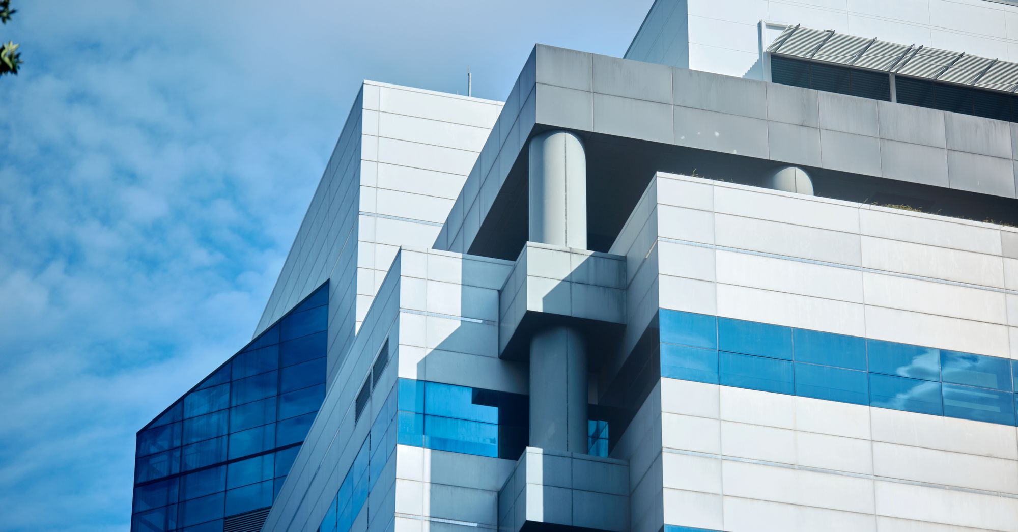 Warburg Pincus Raises Ingenia Bid to $5.25/Share; INA Jumps 6.67%
