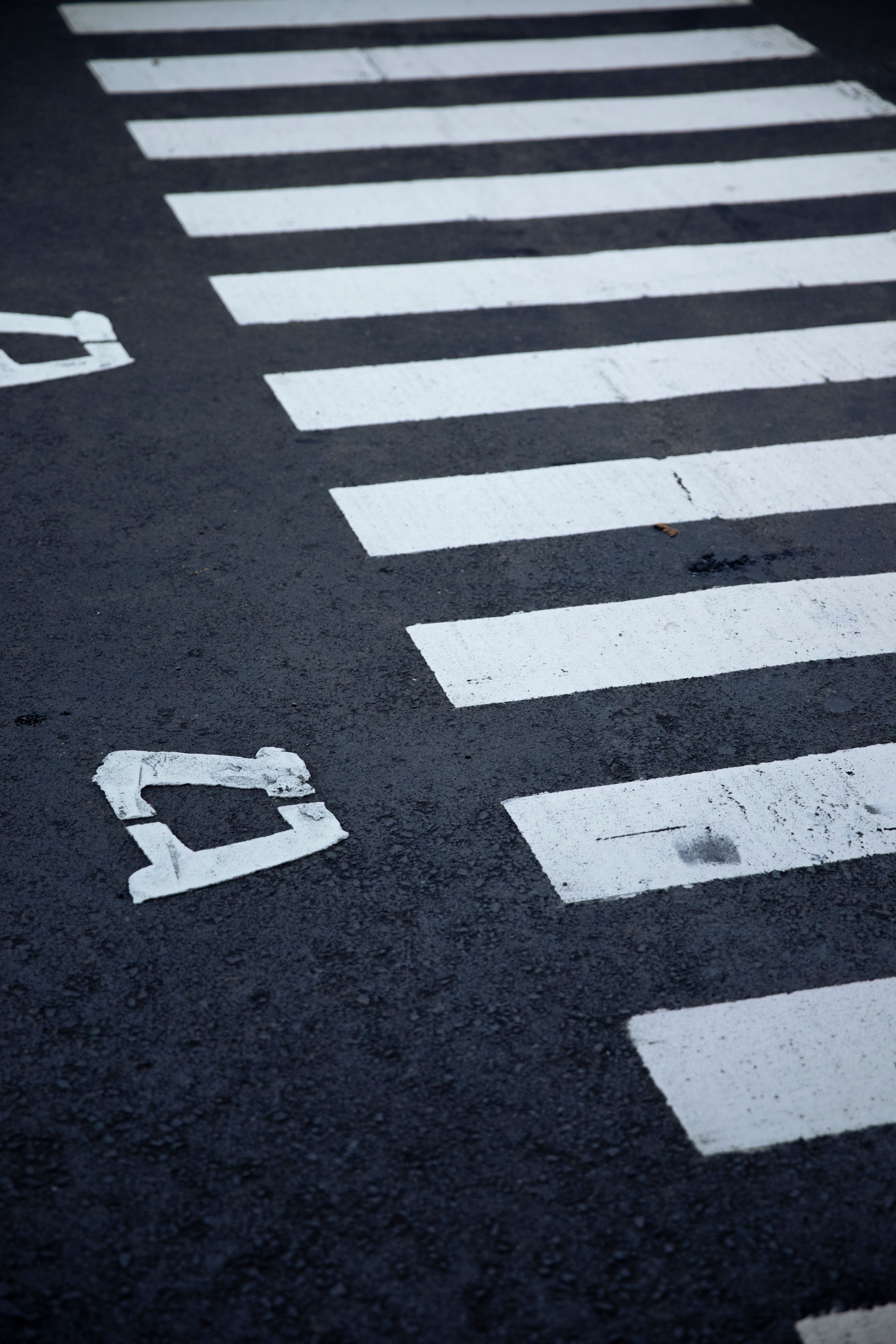 有关art, black, crosswalk, design, graphic design, outdoor, pattern ...