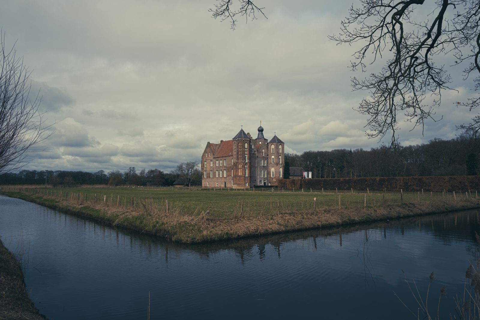 Huis Bergh heeft een collectie die er niet hoort