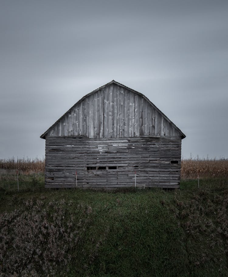 Photo Of A Barn 