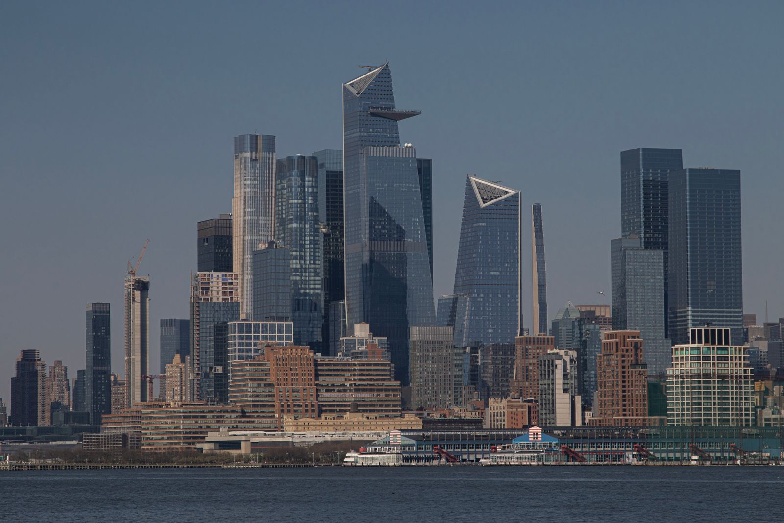 Midtown Manhattan skyline in New York City illustrating the choice between Midtown hotel areas