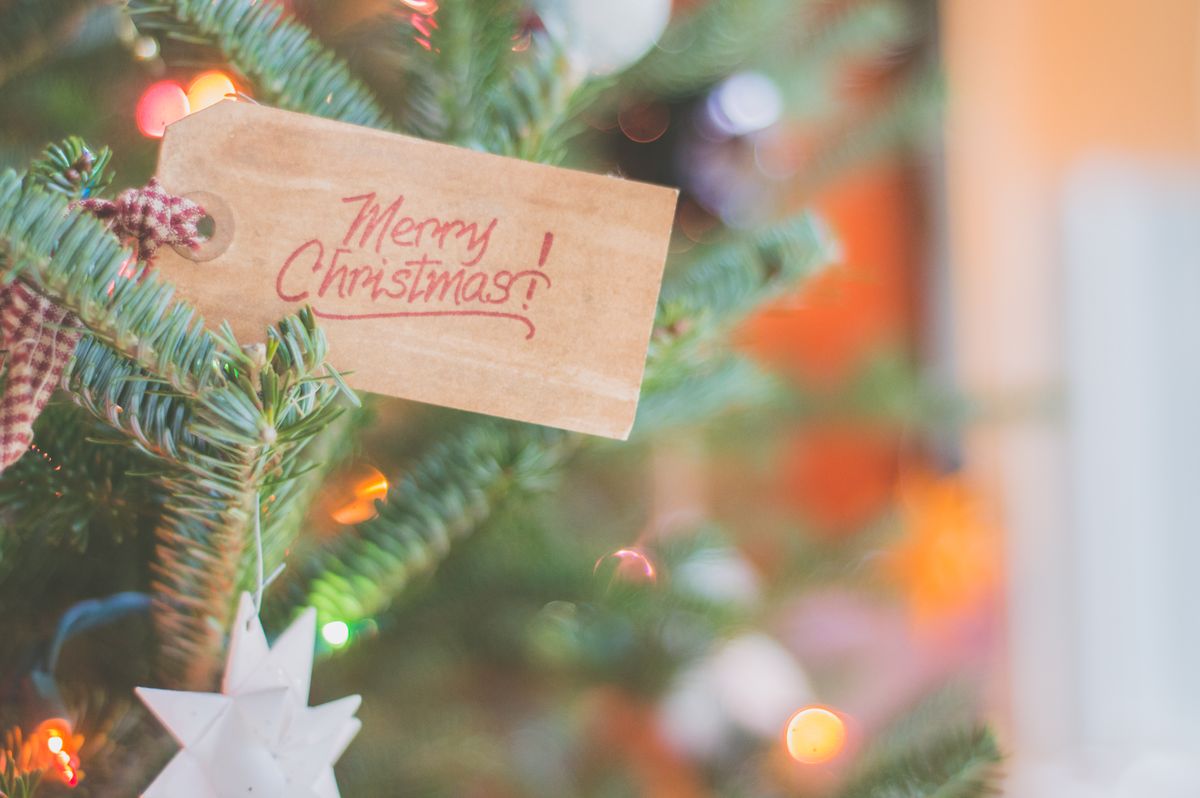 Christmas Balloon Colour Schemes That Work Best