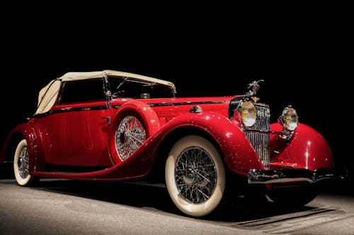 Fotos de stock gratuitas de clásico, coche rojo, elegante