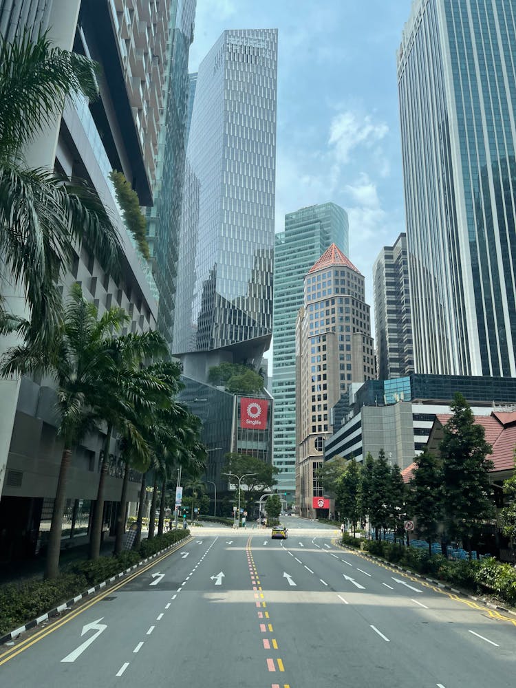 Street And 18 Robinson In Singapore