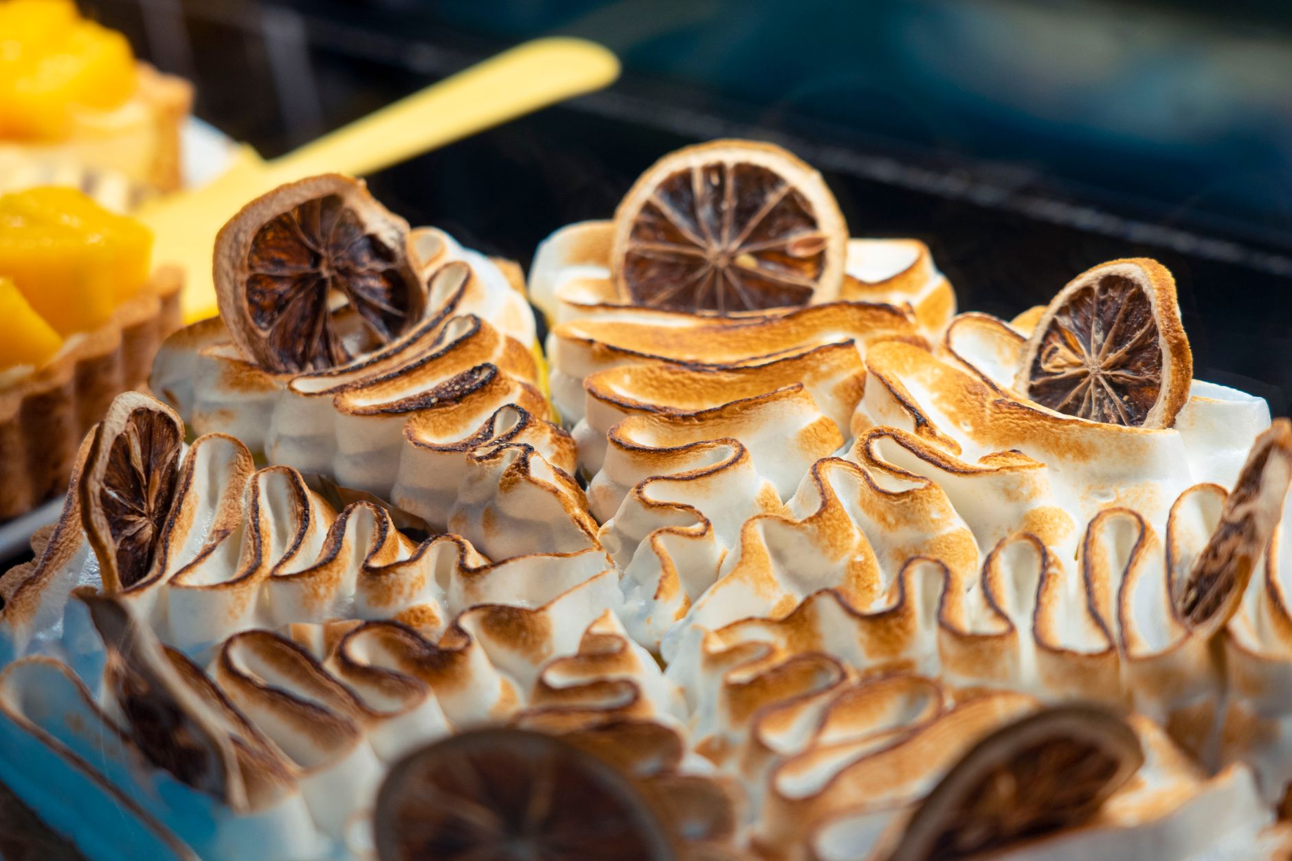 Golden lemon meringue pie with fluffy topping