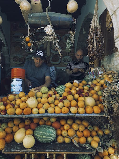 Foto stok gratis bazar, bekerja, buah