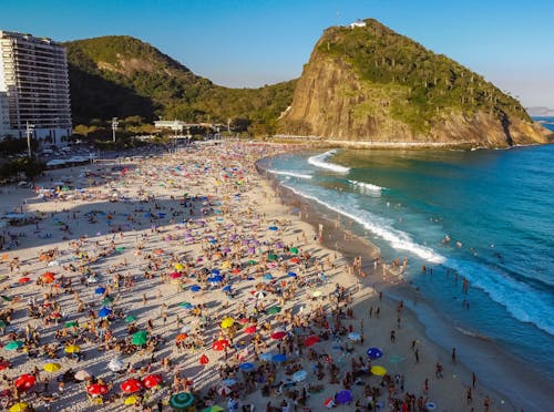 Foto profissional grátis de amontoado, beach, colina